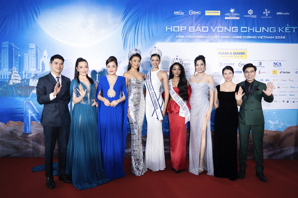 Hoa hậu Hoàng Thanh Nga lộng lẫy trong họp báo chung kết Miss Cosmo Vietnam 2025
