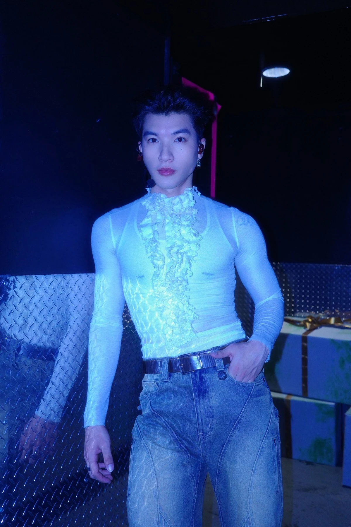 HIEUTHUHAI có đáng bị chỉ trích vì nhảy sexy?