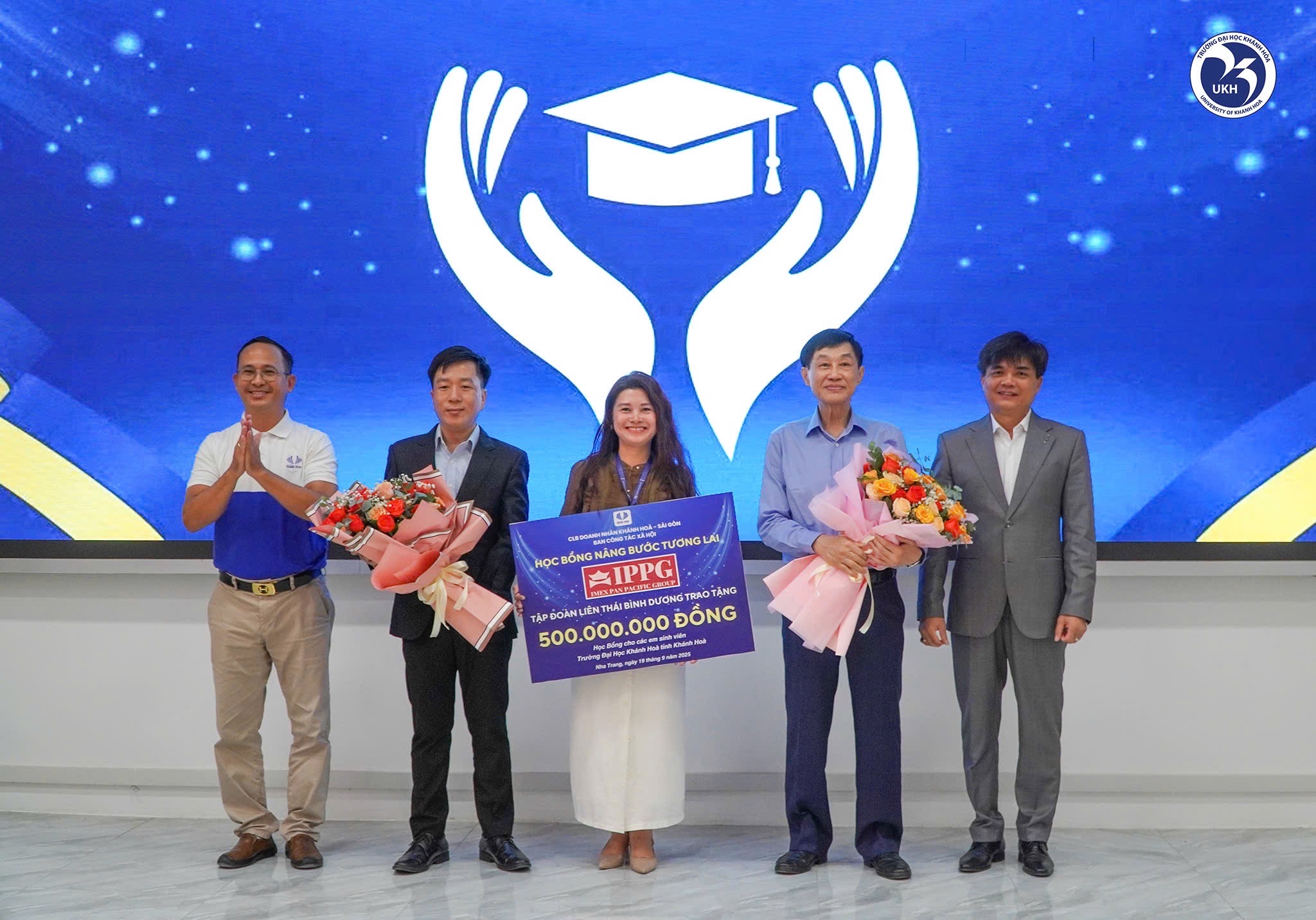 “Nâng bước tương lai” – Tấm lòng của ông Johnathan Hạnh Nguyễn – Chủ tịch Tập đoàn đồng IPP dành cho thế hệ trẻ Khánh Hòa