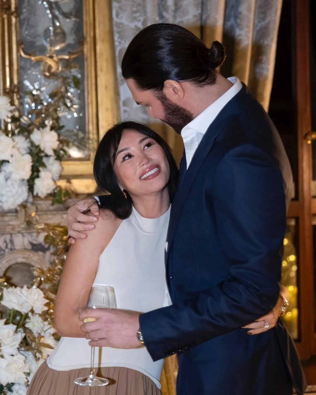 Cuộc sống xa hoa của ái nữ tỷ phú Trung Quốc